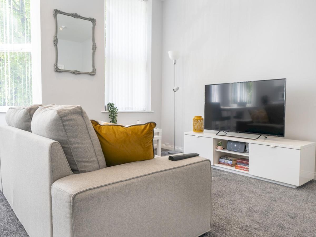 Pass The Keys Pristine 1br Apt Queens Uni Walk Everywhere Apartment